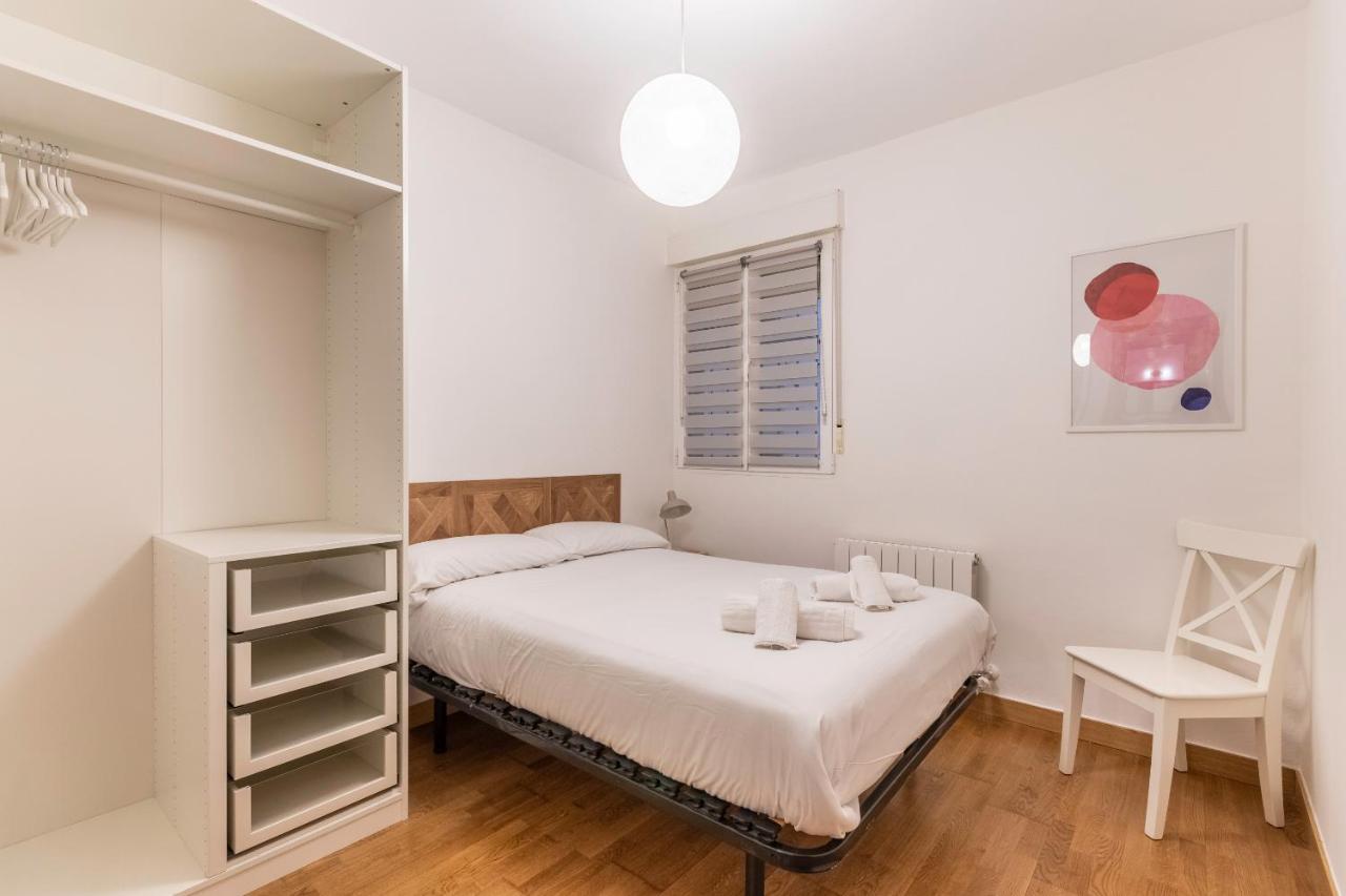 Bilbao Market With Parking By Aston Rentals Екстер'єр фото