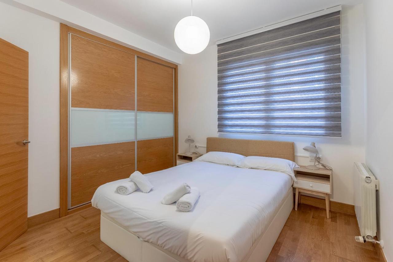 Bilbao Market With Parking By Aston Rentals Екстер'єр фото